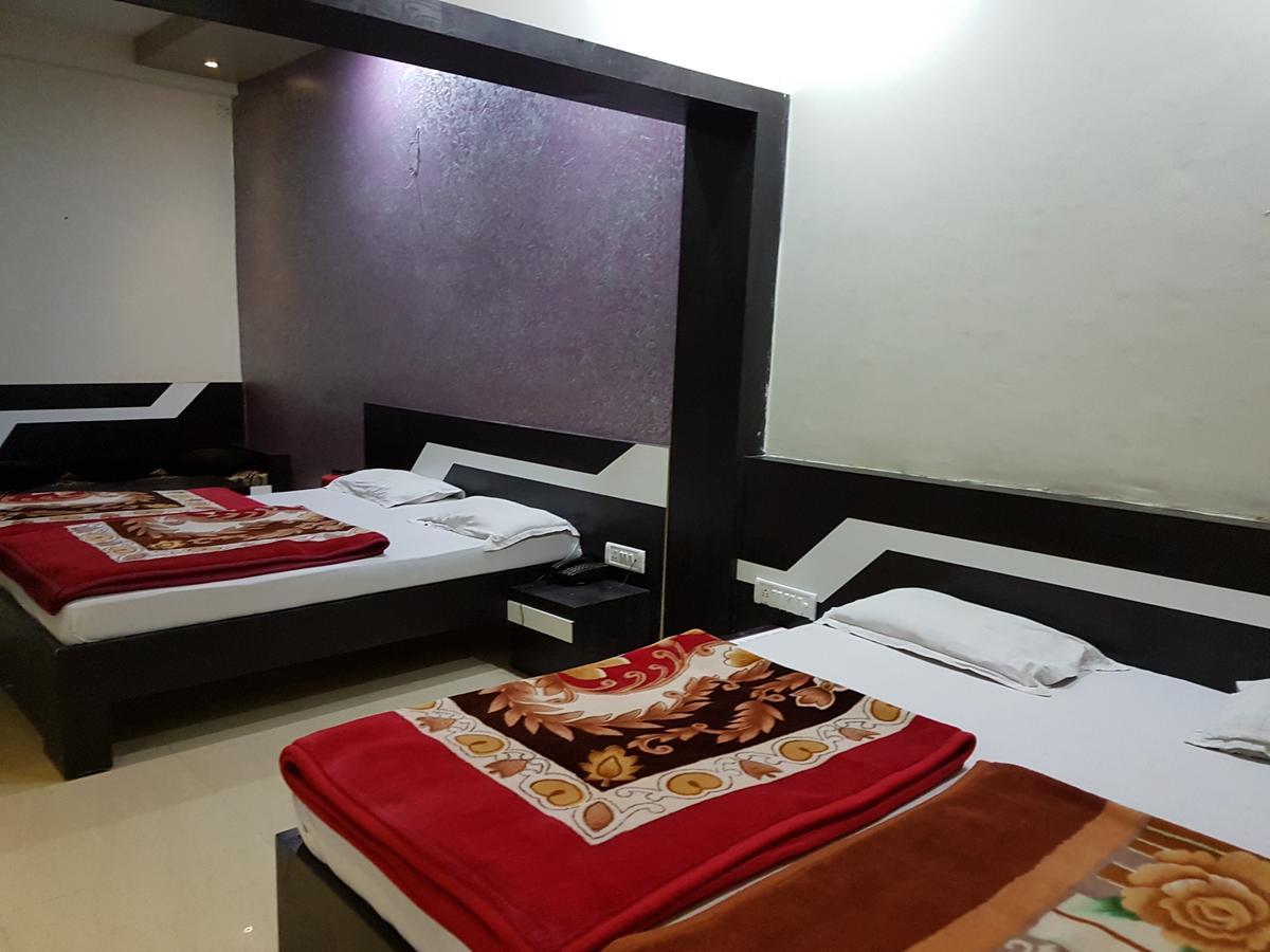 Hotel Raviji'S Retreat Маунт-Абу Экстерьер фото